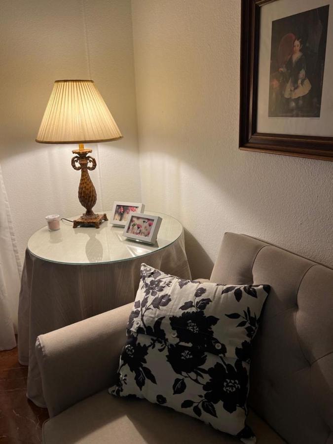 Apartamento Turistico R. Gonzalez Abreu Sevilla Exterior foto
